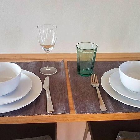 Modern Studio Apartment Near Town Centre Пул Екстериор снимка